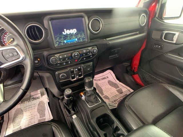 2019 Jeep Wrangler Unlimited Sahara 18