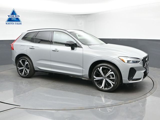 2024 Volvo XC60 B5 Ultimate Dark Theme AWD