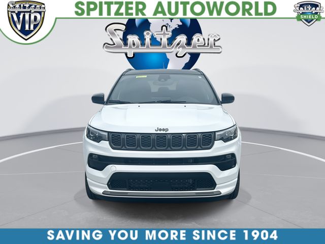 Certified Used 2025 White Jeep Limited image 3