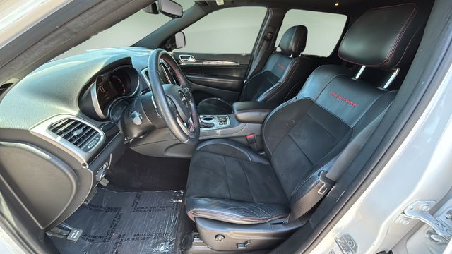 Used 2017 White Jeep Trailhawk image 18