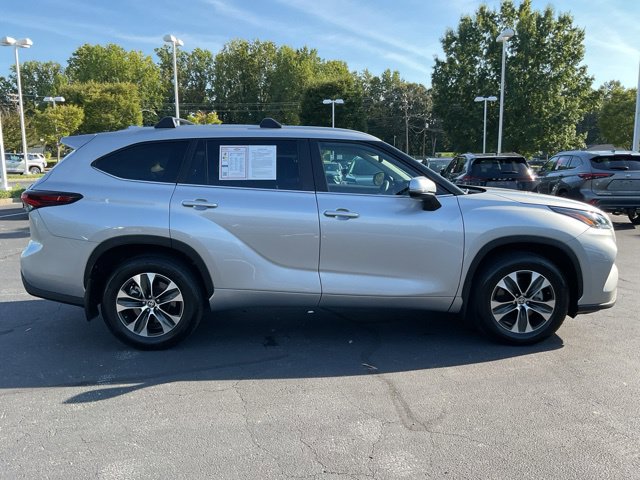 Used 2025 Toyota Highlander SUV