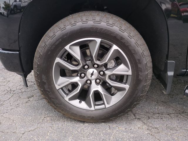 Used 2022 Black Chevrolet RST image 10