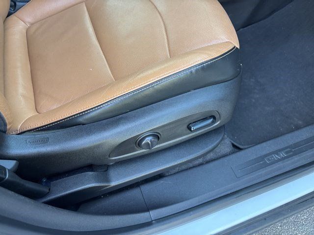 2021 GMC Terrain SLT photo