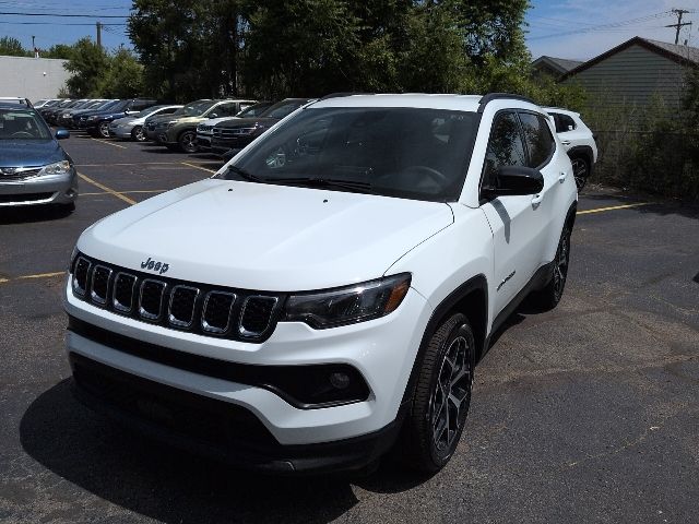 2025 Jeep Compass Latitude