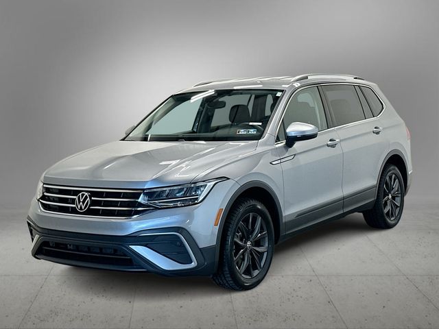 Pyrite Silver Metallic 2023 Volkswagen Tiguan SUV / Crossover All-Wheel Drive 8-Speed Automatic