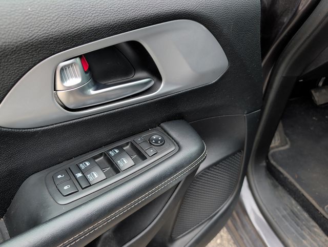 Used 2019 Chrysler Pacifica Van