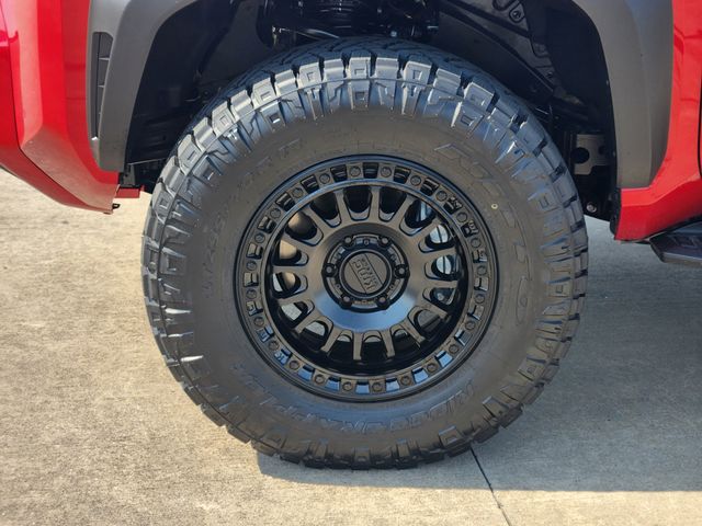 2026 Toyota 4Runner i-FORCE MAX Hybrid TRD Off Road Premium - 6