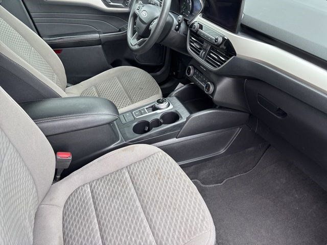 2022 Ford Escape Hybrid SE photo