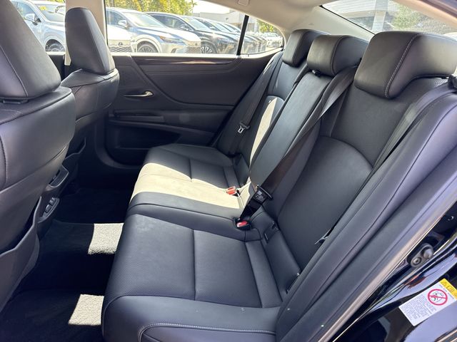 2019 Lexus ES - $30,998
