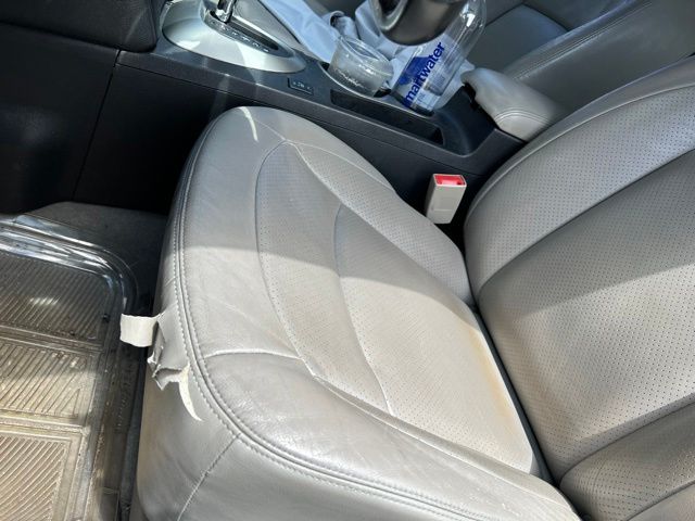 Used 2011 White Nissan SV image 17
