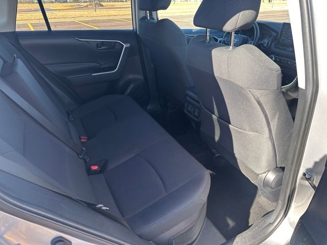 2019 Toyota RAV4 Hybrid LE