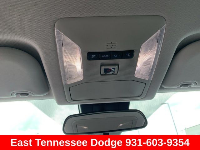 2022 Toyota RAV4 Hybrid LE photo