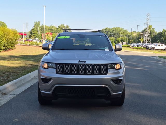 Used 2019 Silver Jeep Altitude image 16