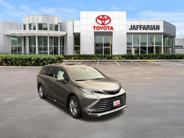 New 2026 Toyota Sienna Van