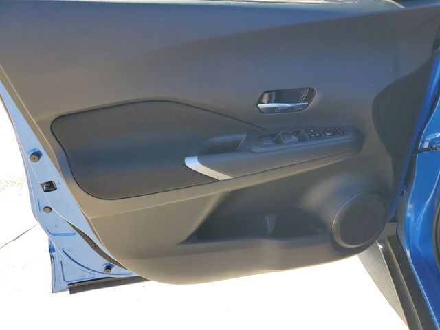 Used 2022 Blue Nissan SV image 13