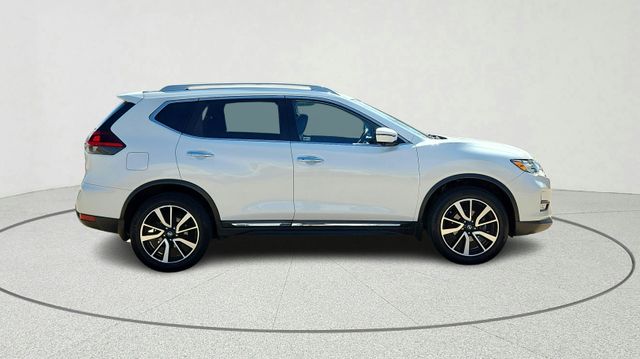 2020 Nissan Rogue
