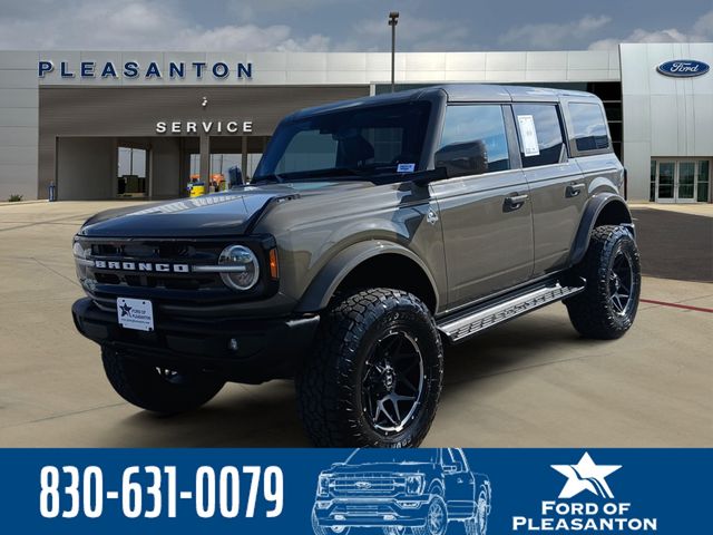 2025 Ford Bronco Outer Banks 4x4's photo