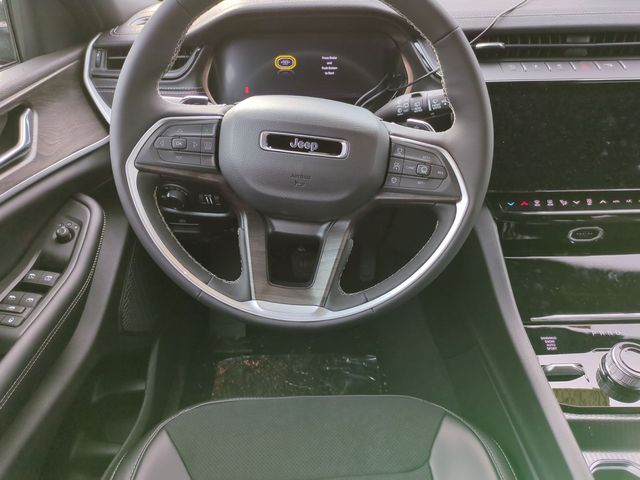 new 2026 Jeep Grand Cherokee car, priced at $48,290