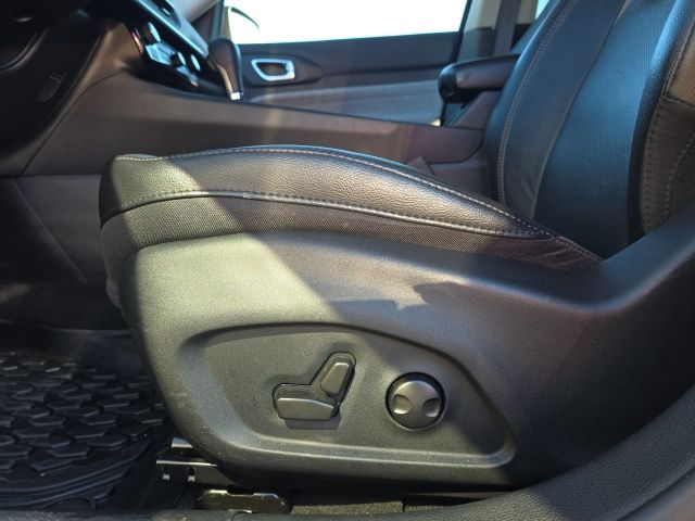 Photo of 2022 Jeep Compass Latitude Lux in Dallas, GA - 21,  2022 Jeep Compass Latitude Lux:B01943