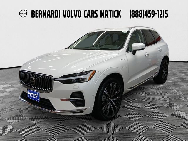 Crystal White Metallic 2023 Volvo XC60 SUV / Crossover All-Wheel Drive Automatic