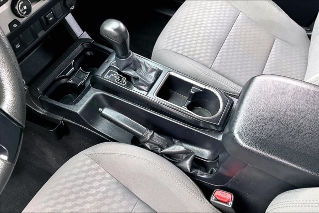 Used 2020 Toyota Tacoma SR 4D Double Cab