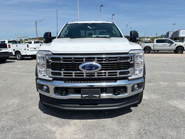 New 2026 Oxford White Ford F-450® XL image 3