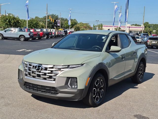 Used 2024 Green Hyundai SE image 7