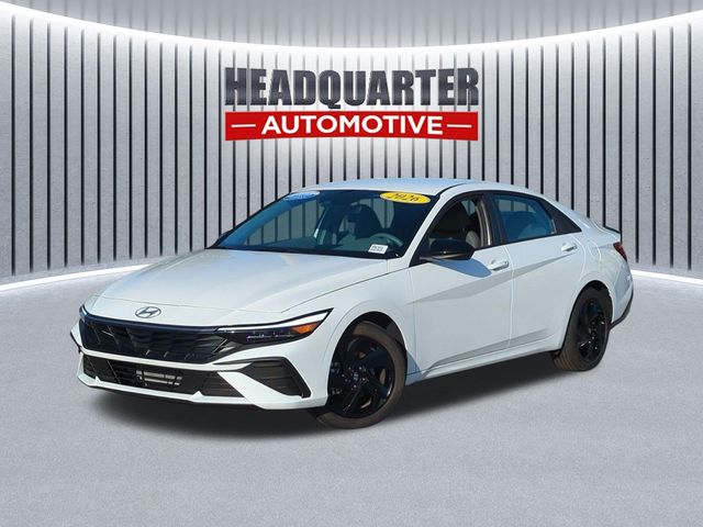 Serenity White 2026 Hyundai Elantra SEL Sport FWD Sedan Front-Wheel Drive Continuously Variable Transmission