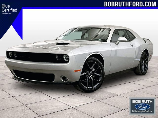 Triple Nickel Clearcoat 2022 Dodge Challenger SXT RWD Coupe Rear-Wheel Drive 8-Speed Automatic