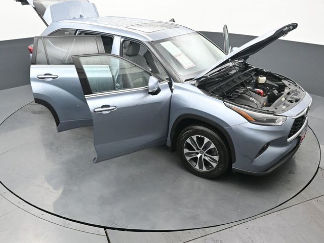 2021 Toyota Highlander XLE 52