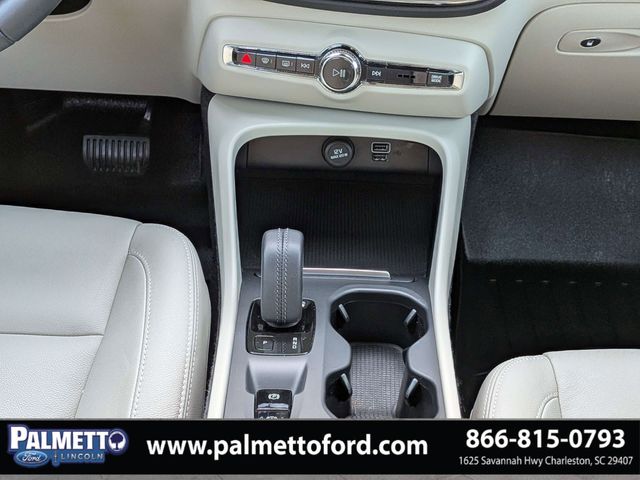 used 2019 Volvo XC40 car, priced at $22,998
