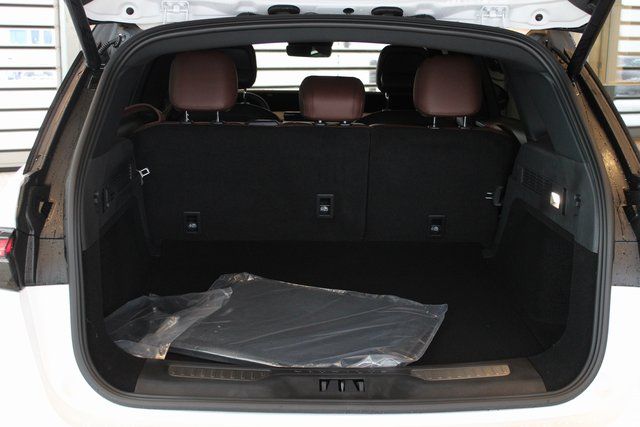 New 2026 White Lincoln Reserve image 34