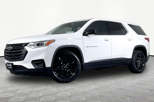 Summit White 2019 Chevrolet Traverse SUV / Crossover Four-Wheel Drive 9-Speed Automatic