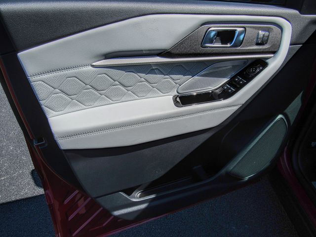 Photo of 2025 Ford Explorer Platinum in Dallas, GA - 6,  2025 Ford Explorer Platinum:167815