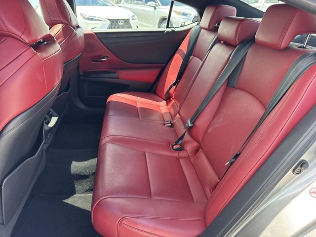 2019 Lexus ES