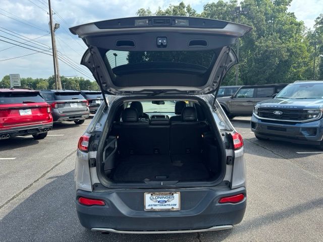 Used 2016 Silver Jeep Limited image 7