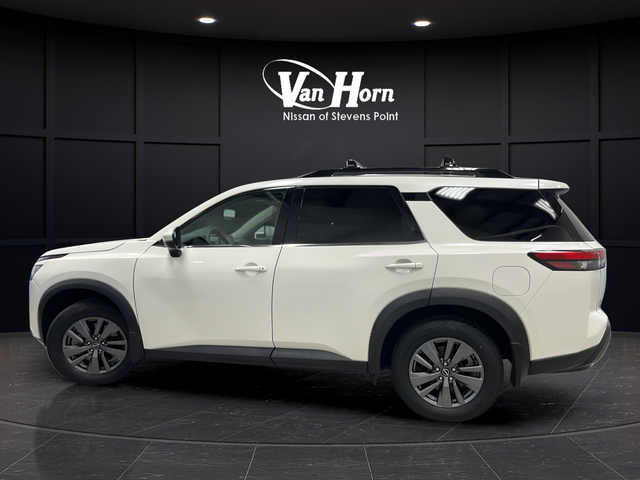 Used 2022 Pearl White Tricoat Nissan SV image 4