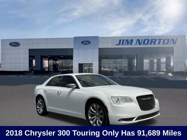 Bright White Clearcoat 2018 Chrysler 300 Sedan Rear-Wheel Drive 8-Speed Automatic