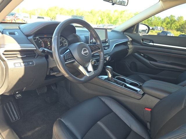 2023 Nissan Altima 2.5 SR:B02252
