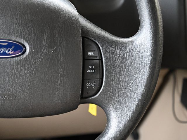 2016 Ford E-450 Cutaway 