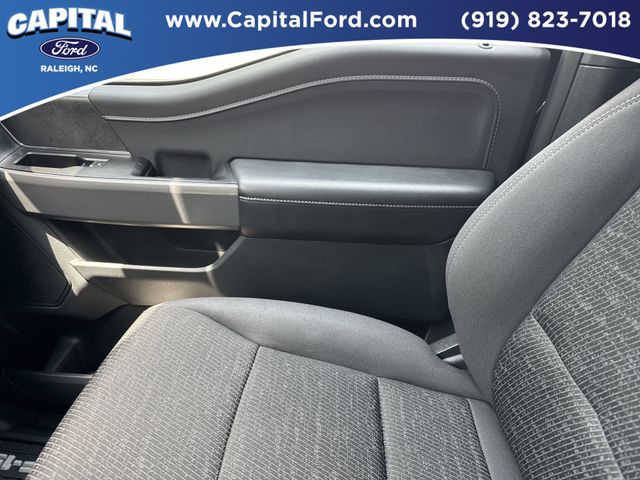 Used 2025 Black Ford XLT image 28