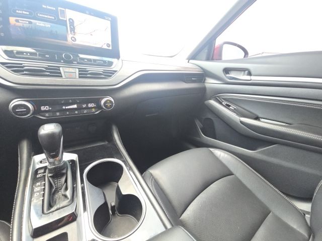 2023 Nissan Altima 2.5 SL:B01854