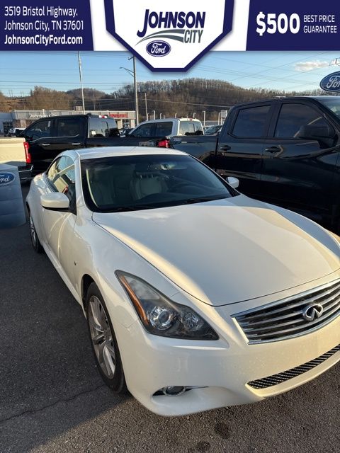 2015 INFINITI Q60 Sport Convertible RWD