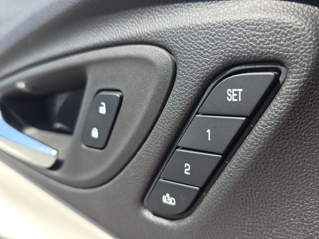 2023 Buick Encore GX Essence:C02726