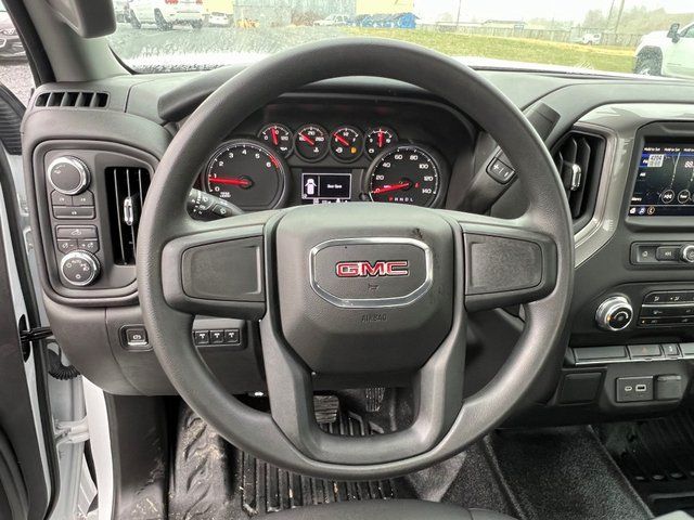 2023 GMC Sierra 3500HD Pro 17