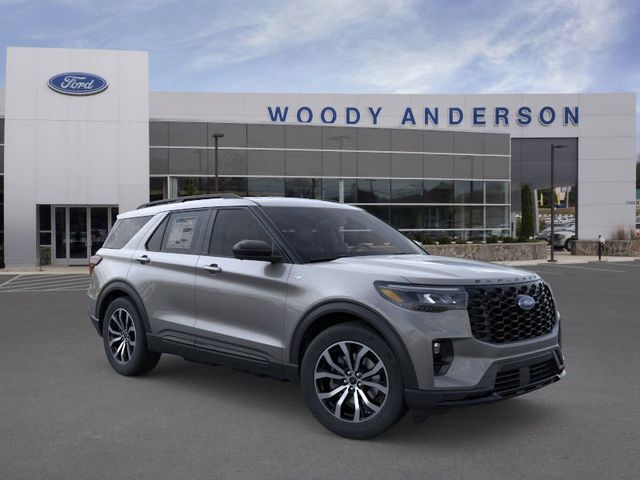 View vehicle photo 7