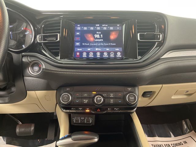 2022 DB Black Crystal Clearcoat Dodge Durango SXT RWD SUV