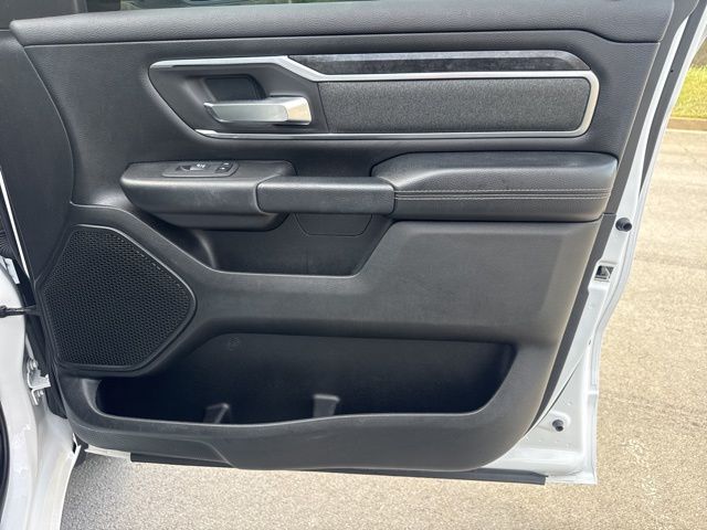 Used 2019 White Ram Big Horn/Lone Star image 9