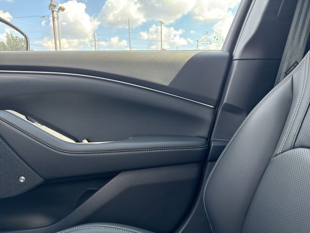 New 2025 White Ford Premium image 39