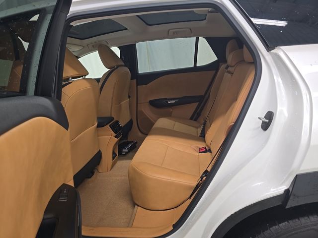 Used 2023 White Lexus 450e Premium image 2
